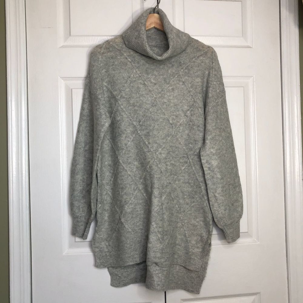 NWT 14th & Union Gray Diamond Turtleneck Sweater